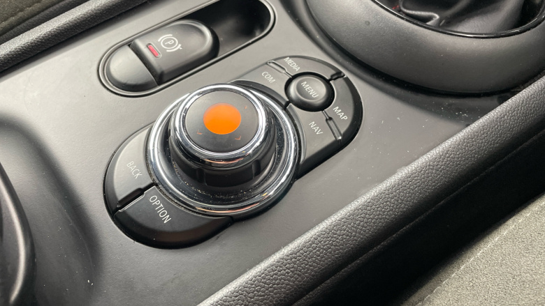 MINI Clubman 1.5 Cooper Sport 6dr Auto Petrol Estate